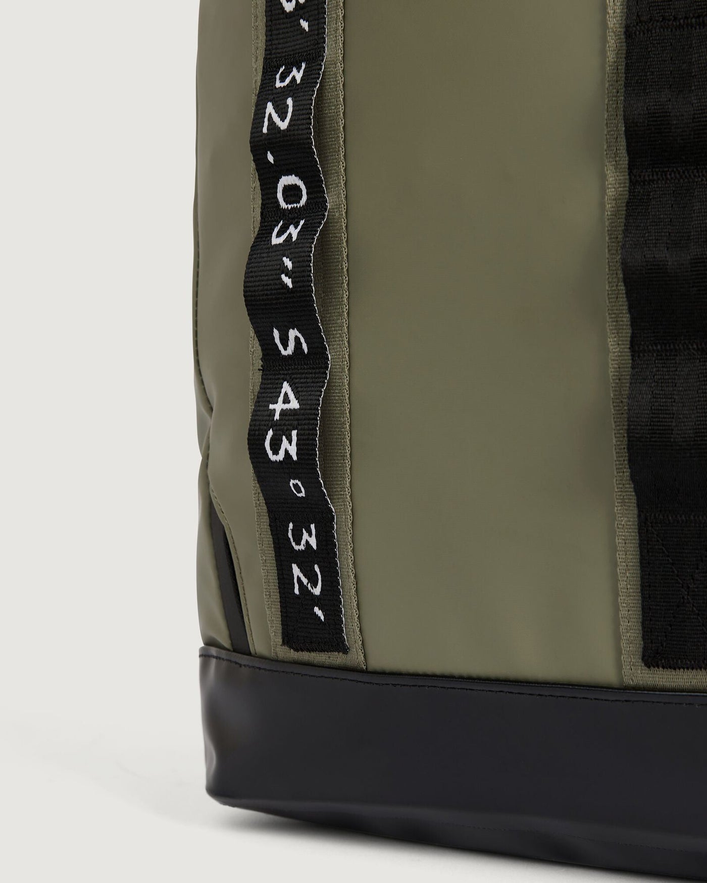 b0269_o4v_amphi_pack_h_1743631234000