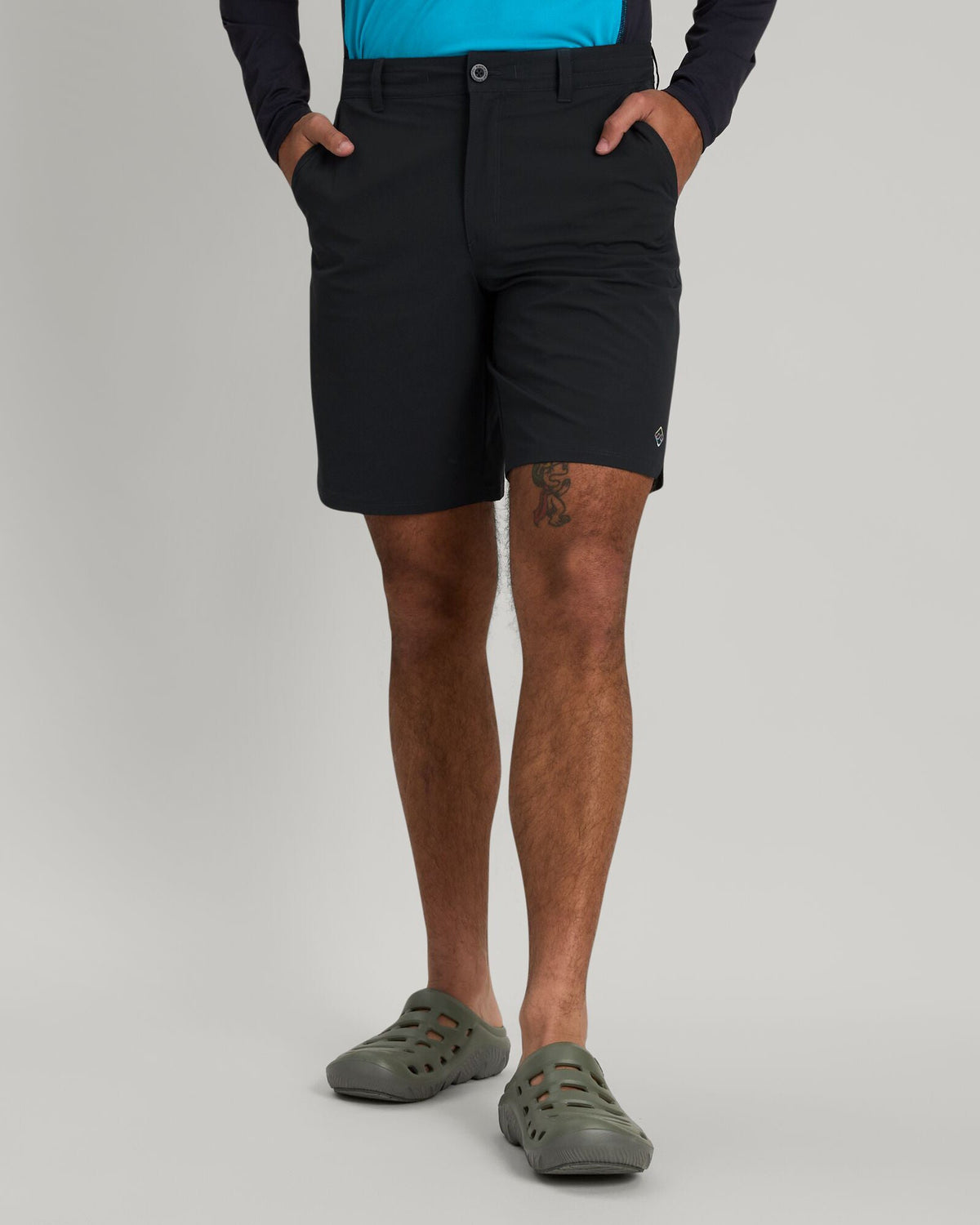 b0524_o4u_wtr_chaser_mens_9inch_shorts_blu_a_1743633563000